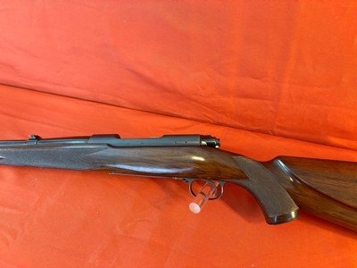 WINCHESTER MODEL 70 SUPER GRADE BOLT ACTION RIFLE ~ MADE 1954 ~ - Image 8 of 22