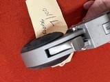 BOND ARMS ROUGHNECK DERRINGER 38SPL / 357 MAGNUM - Image 5 of 6