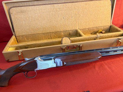 WINCHESTER XTR PIGEON GRADE OVER / UNDER 12 GAUGE SHOTGUN - Image 8 of 24