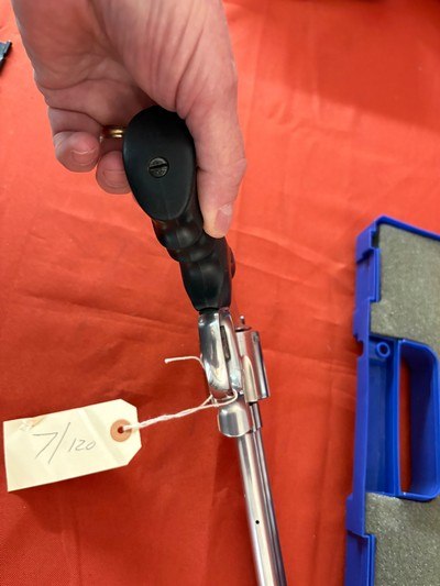 SMITH & WESSON MODEL 686-4 STAINLESS REVOLVER 357 MAGNUM - Image 8 of 15