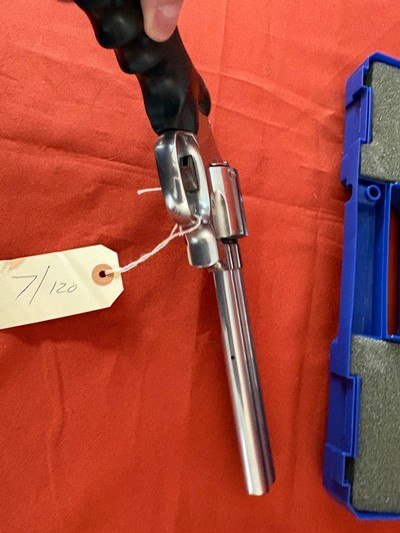 SMITH & WESSON MODEL 686-4 STAINLESS REVOLVER 357 MAGNUM - Image 9 of 15