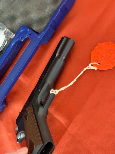COLT 1911 GOVERNMENT MODEL MKIV SERIES 70 SEMI AUTO PISTOL 45ACP - Image 6 of 11
