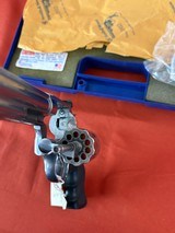 SMITH & WESSON 617-6 STAINLESS REVOLVER 22LR ~ 10 SHOT CYLINDER ~ - 15 of 17