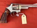 SMITH & WESSOM MODEL 29-2 REVOLVER 44 MAGNUM FACTORY NICKEL - 1 of 13