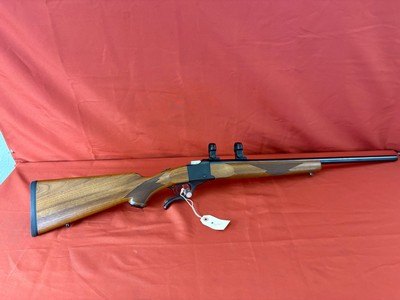 RUGER NO 1 VARMINT HEAVY BARREL SINGLE SHOT RIFLE 22-250 - Image 1 of 13