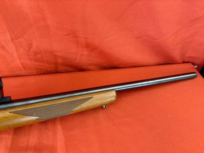 RUGER NO 1 VARMINT HEAVY BARREL SINGLE SHOT RIFLE 22-250 - Image 5 of 13