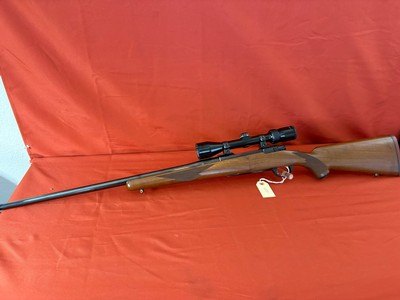 EARLY ~ RUGER MODEL M77 BOLT ACTION RIFLE 300 WIN MAGNUM ~ RED PAD ~ TANG SAFTY ~ - Image 3 of 13