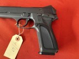 BROWNING DOUBLE ACTION BDM SEMI AUTO PISTOL 9MM - Image 3 of 11