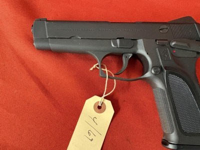 BROWNING DOUBLE ACTION BDM SEMI AUTO PISTOL 9MM - Image 4 of 11