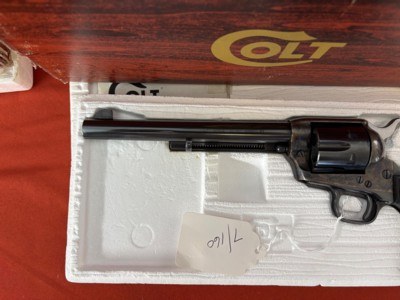 COLT SINGLE ACTION ARMY REVOLVER 7 1/2
