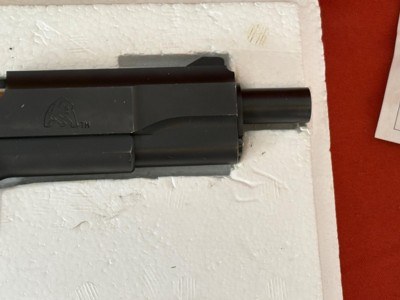 L.A.R. GRIZZLY MARK IV SEMI AUTO PISTOL WITH BOX ~ 44 MAGNUM ~ - Image 6 of 15