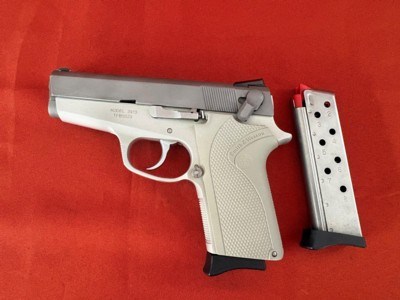 SMITH & WESSON MODEL 3913 LADY SMITH 9MM - Image 1 of 10