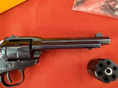EARLY 3 SCREW ~ RUGER SINGLE SIX CONVERTIBLE REVOLVER 22LR & 22 MAGNUM ~ MADE 1967 - Image 15 of 16