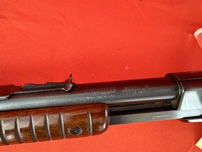 WINCHESTER MODEL 61 PUMP ACTION TAKEDOWN RIFLE 22LR ~ GROOVED RECEIVER ~ MADE 1958 - Image 11 of 15