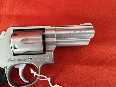 SMITH & WESSON MODEL 65-4 REVOLVER 357 MAGNUM ~ LADY SMITH ~ - Image 4 of 11