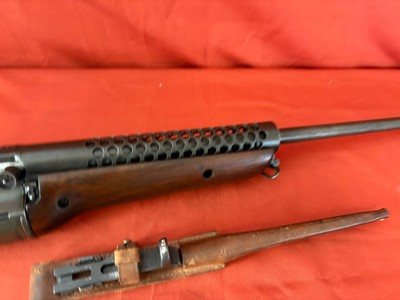 JOHNSON MODEL 1941 MILITARY SEMI AUTO RIFLE 30-06 W/ BAYONET - Image 7 of 25