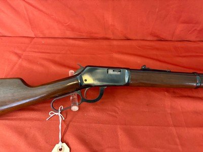 WINCHESTER 9422 LEVER ACTION RIFLE 22 WIN MAGNUM - Image 3 of 12