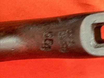 M1 GARAND RIFLE STOCK WITH CARTOUCHE - Image 6 of 9