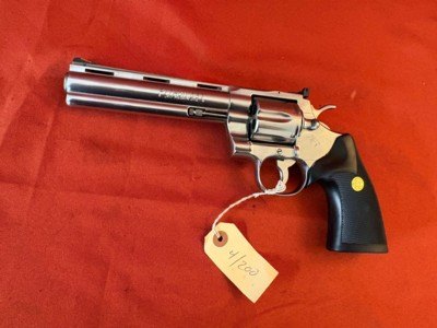 COLT PYTHON 357 MAGNUM REVOLVER6