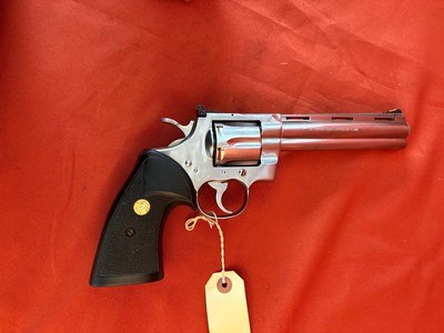 COLT PYTHON 357 MAGNUM REVOLVER6