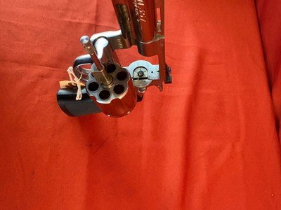COLT PYTHON 357 MAGNUM REVOLVER6