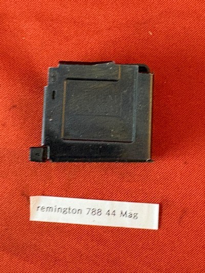 REMINGTON MODEL 788 BOLT ACTION RIFLE MAGAZINE / CLIP 44 MAGNUM - Image 1 of 4