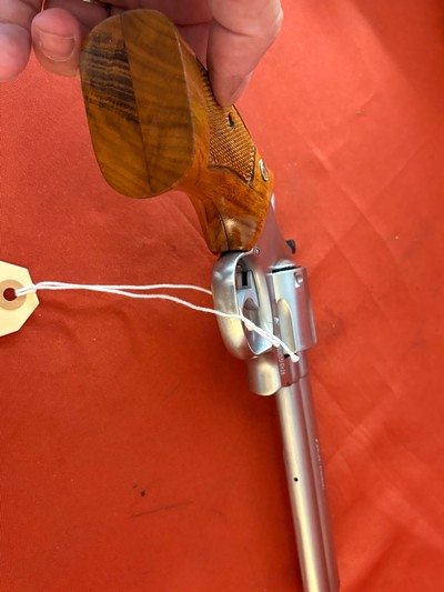 SMITH & WESSON MODEL 686 NO DASH REVOLVER 357 MAGNUM - Image 8 of 12