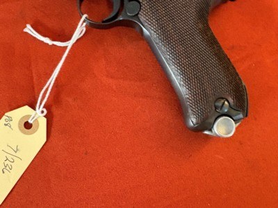 WWii GERMAN P08 S/42 LUGER SEMI AUTO PISTOL 9MM ~ DATED 1938 - Image 5 of 14