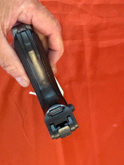 WWii GERMAN P08 S/42 LUGER SEMI AUTO PISTOL 9MM ~ DATED 1938 - Image 10 of 14