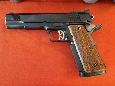 SMITH & WESSON PERFORMANCE CENTER PC 1911 CALIBER 45 ACP - Image 3 of 11