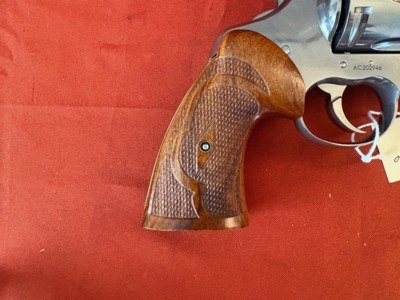 COLT ANACONDA STAINLESS REVOLVER 44 MAGNUM 8 INCH BARREL - Image 9 of 13
