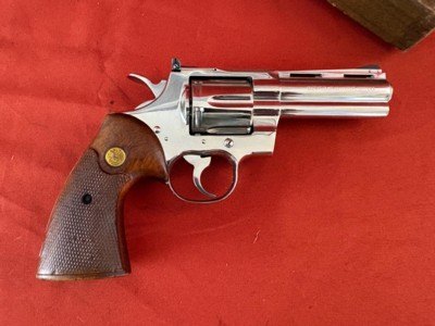 COLT PYTHON REVOLVER 357 MAGNUM ~ 4