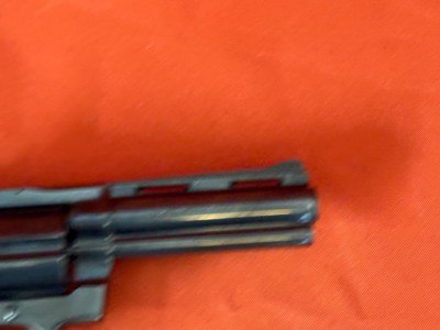 COLT DIAMONDBACK REVOLVER 4