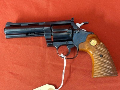COLT DIAMONDBACK REVOLVER 4