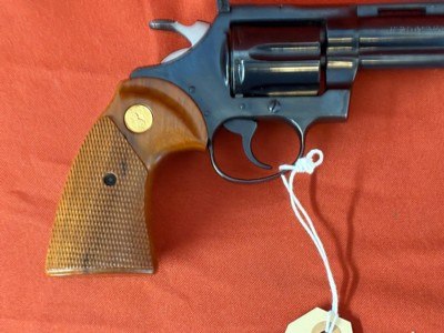 COLT DIAMONDBACK REVOLVER 4