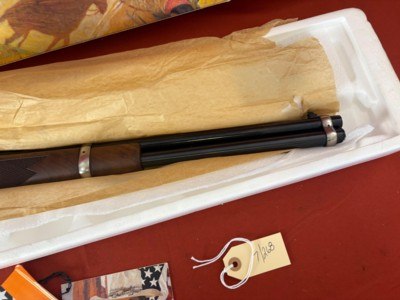 JOHN WAYNE ~ WINCHESTER MODEL 94 LEVER ACTION RIFLE 32-40 ~ ENGRAVED LARGE LOOP ~ - Image 11 of 18