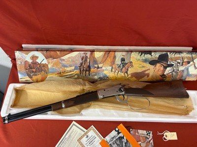 JOHN WAYNE ~ WINCHESTER MODEL 94 LEVER ACTION RIFLE 32-40 ~ ENGRAVED LARGE LOOP ~ - Image 2 of 18