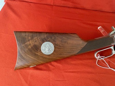 ENGRAVED ~ BOY SCOUT OF AMERICAN ~ WINCHESTER MODEL 9422 LEVER ACTION 22 RIFLE - Image 4 of 15