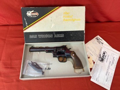 DAN WESSON MODEL 15 REVOLVER 357 MAGNUM WITH BOX - Image 1 of 21