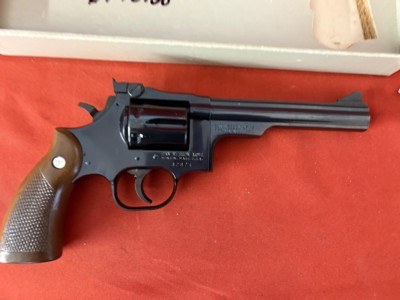 DAN WESSON MODEL 15 REVOLVER 357 MAGNUM WITH BOX - Image 11 of 21