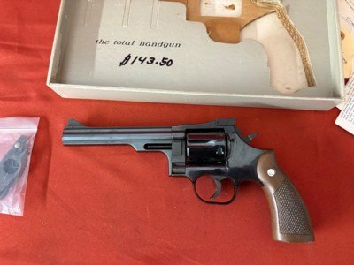 DAN WESSON MODEL 15 REVOLVER 357 MAGNUM WITH BOX - Image 6 of 21