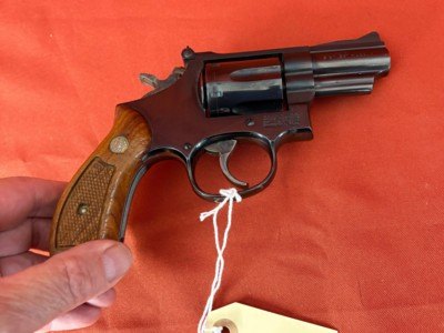 SMITH & WESSON MODEL 19-6 REVOLVER 357 MAGNUM 2 1/2 
