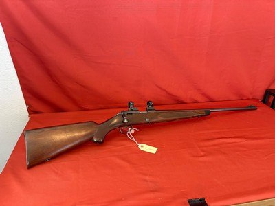 VINTAGE ~ WINCHESTER MODEL 52 SPORTER BOLT ACTION RIFLE 22LR ~ MADE IN 1952 ~ - Image 2 of 17
