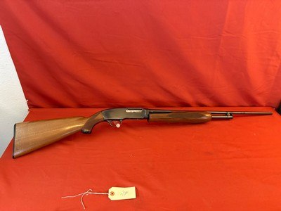 WINCHESTER MODEL 42 PUMP ACTION TAKEDOWN SHOTGUN 410 GA ~ MADE 1949 ~ - Image 2 of 15