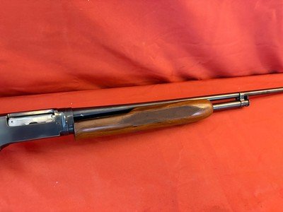 WINCHESTER MODEL 42 PUMP ACTION TAKEDOWN SHOTGUN 410 GA ~ MADE 1949 ~ - Image 6 of 15