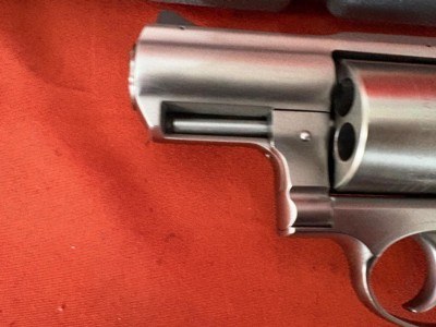 RUGER SUPER REDHAWK ALASKAN REVOLVER 2.5