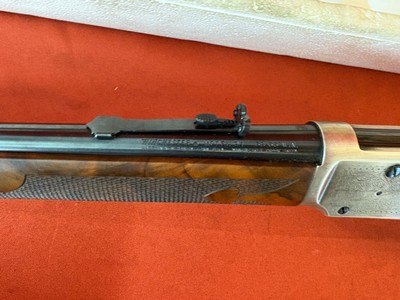 WINCHESTER MODEL 1894 ~ ALBERTA DIAMOND JUBILLE ~ LEVER ACTION RIFLE 38-55 - Image 15 of 17