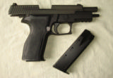 Sig Sauer 9 mm, model P226 - 3 of 5