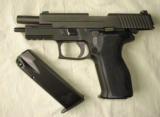 Sig Sauer 9 mm, model P226 - 4 of 5