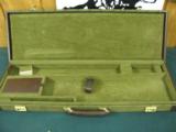 6168 Winchester 101 or 23 or other shotgun case, luggage style 1971-1987 hs the original keys,99% condition, leather trim, will take 28 inch barrels - 2 of 4